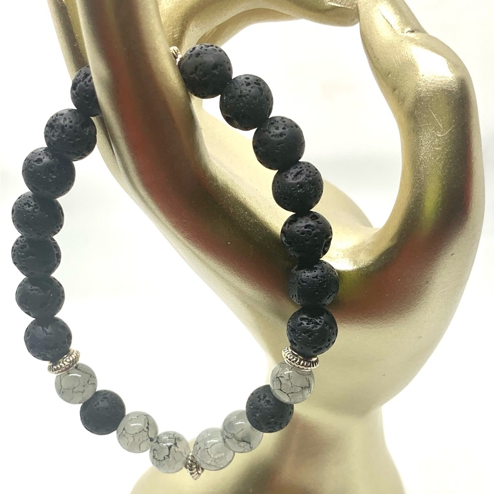 [Lava Up] Glass and Lava Beaded Bracelet